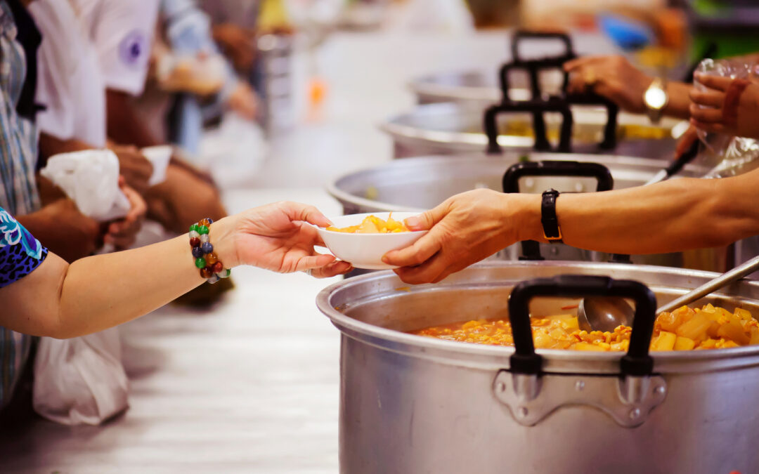 6 Ways to Volunteer and Help Your Community This Thanksgiving