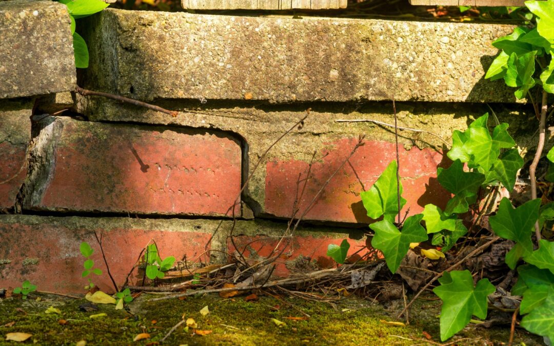 How to Spot Structural Issues When Touring a Home for Sale: 7 Red Flags Buyers Shouldn’t Miss